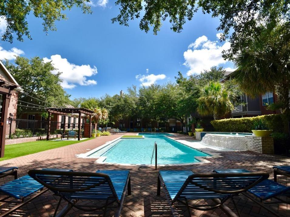 Lavish Apartment Near Houston Medical Centre Bagian luar foto